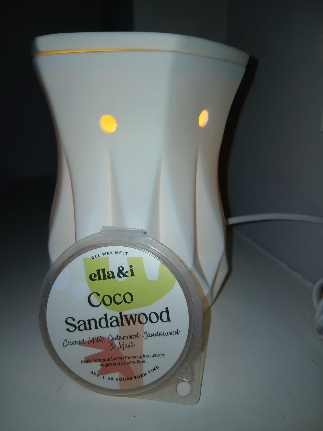 Customer photo review of Coco Sandalwood Gel Melt