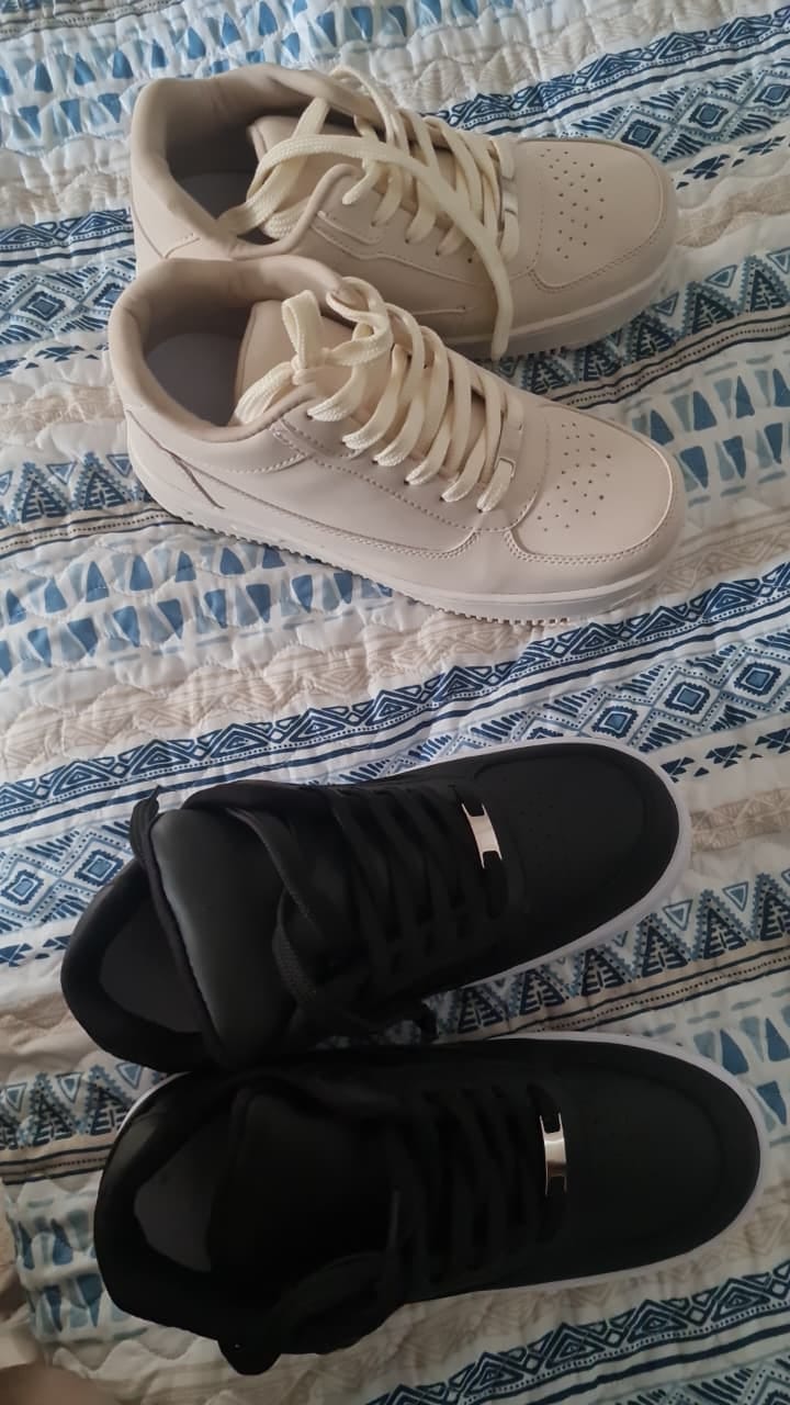 Customer photo review of ALTEVO - NEGRO CON BLANCO