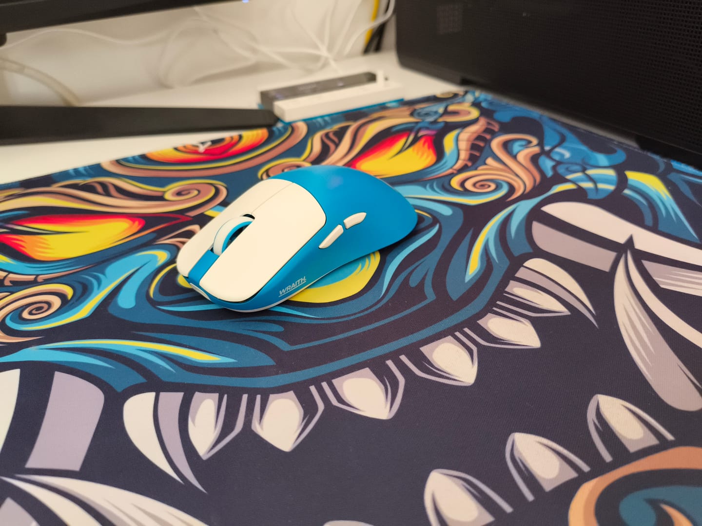 Customer photo review of Wraith W1 Wireless Mouse