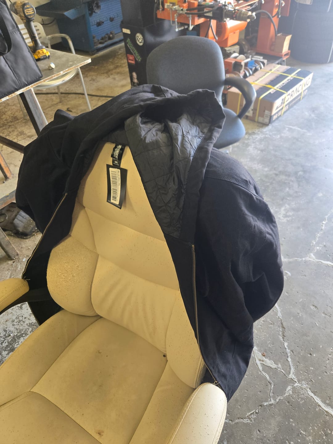 Customer photo review of 80Eighty® Black HeartCars Jacket