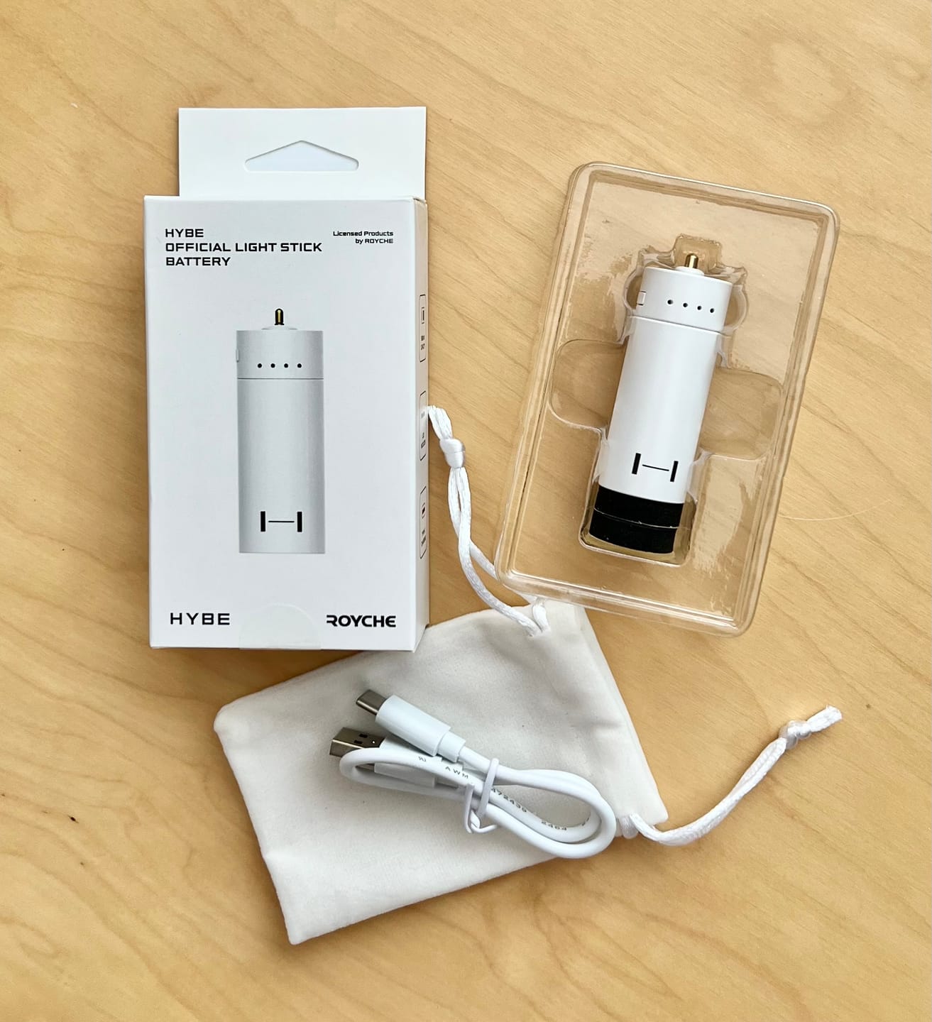 Customer photo review of HYBE OFFICIAL LIGHT STICK BATTERY