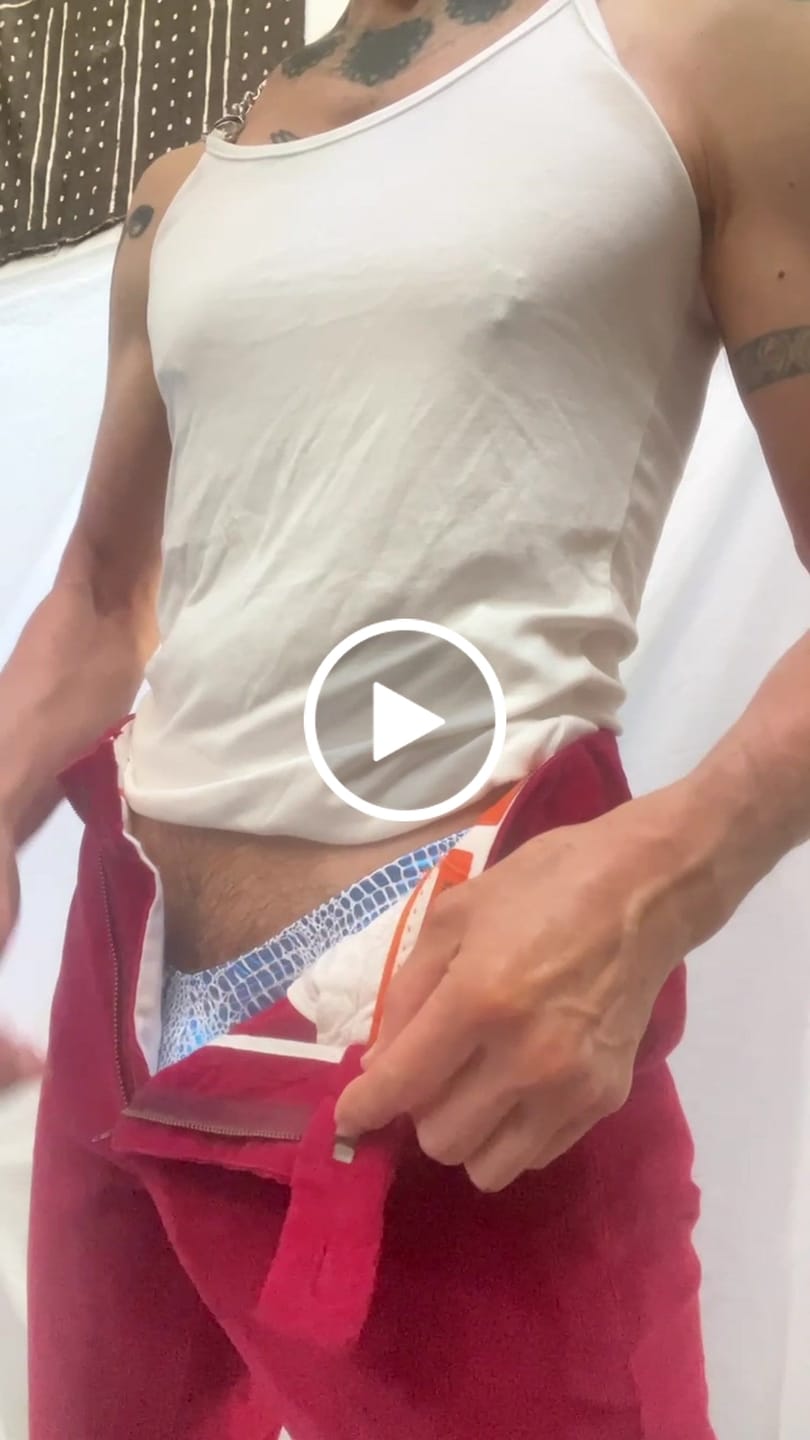 Customer video review of Men's Shimmer Snakeskin Pouch Briefs