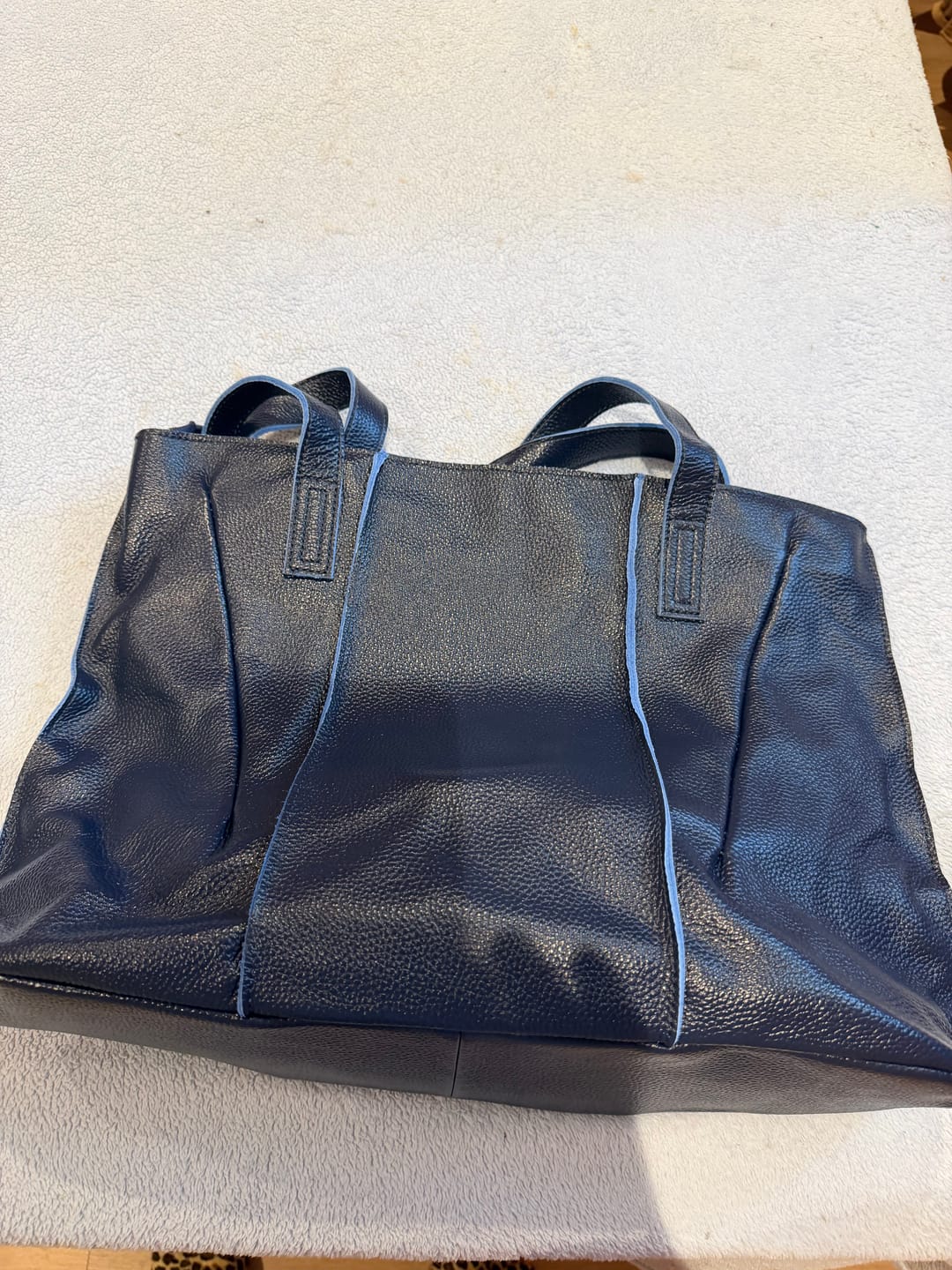 Customer photo review of Sac Cabas Cuir Souple Grand Format – Modèle Sofia