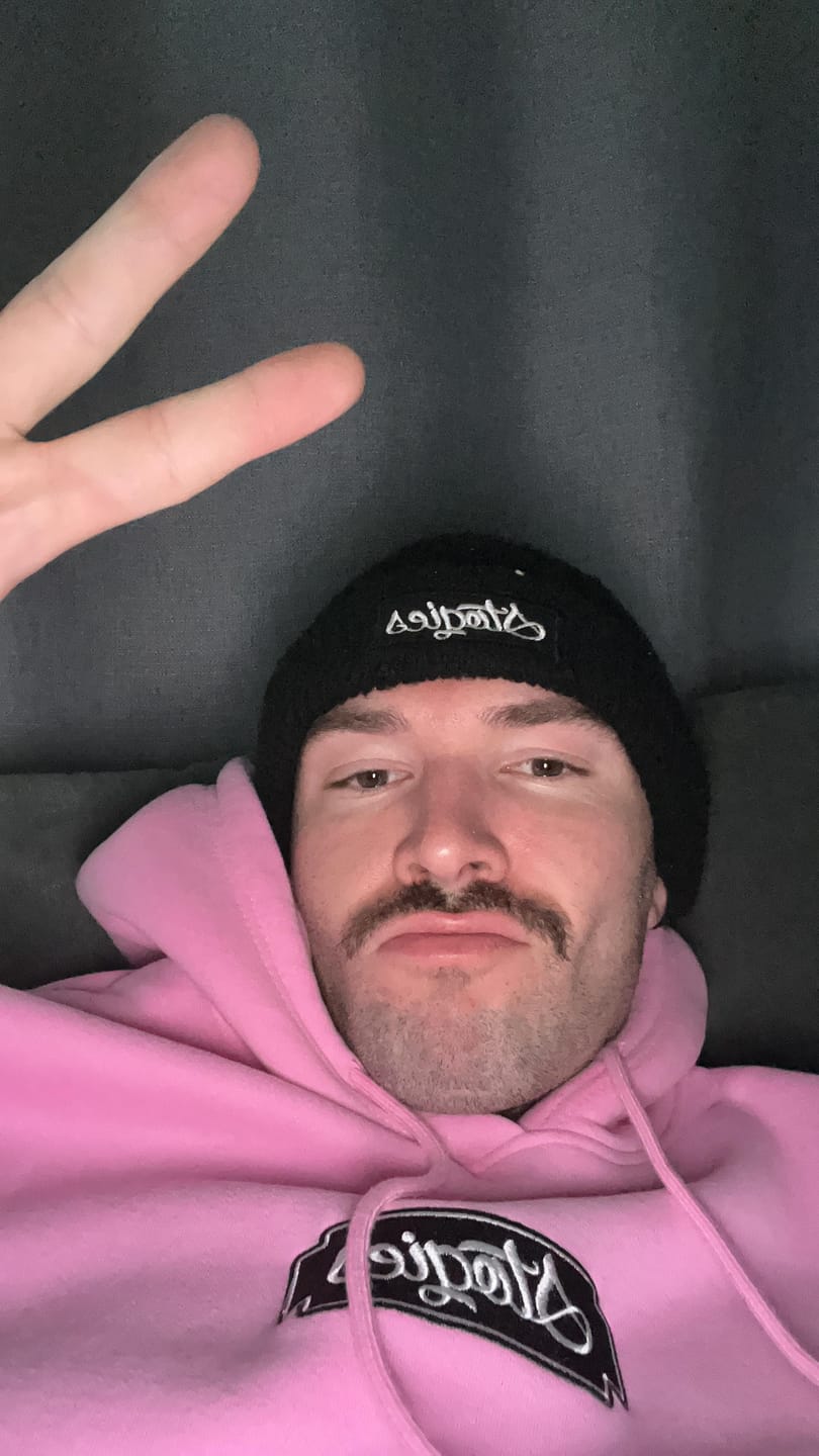 Customer photo review of Super Pink - Winter hoodie