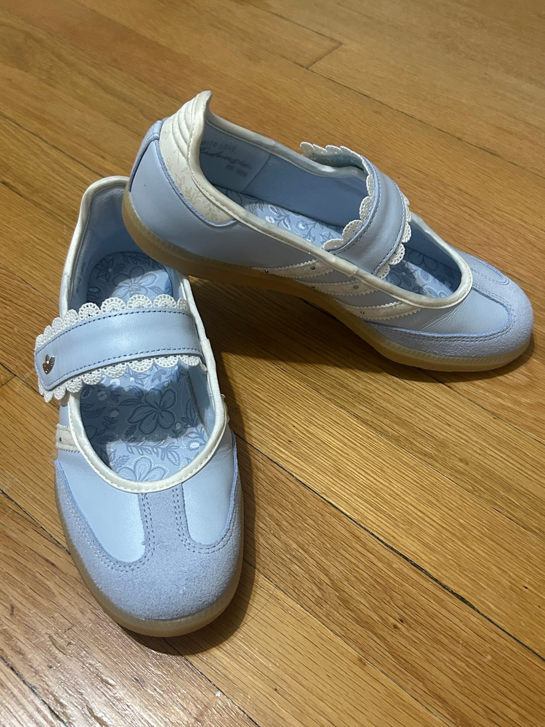 Customer photo review of adidas Samba Jane Crystal Sky Women's