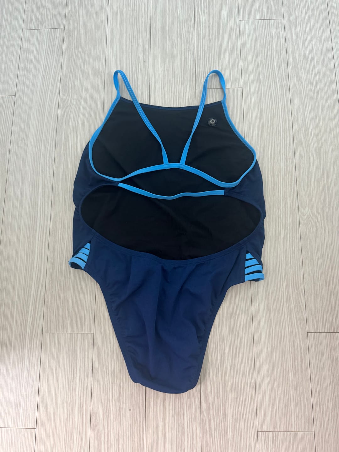 Customer photo review of ZAMBIA ONE PIECE - Navy|Breeze