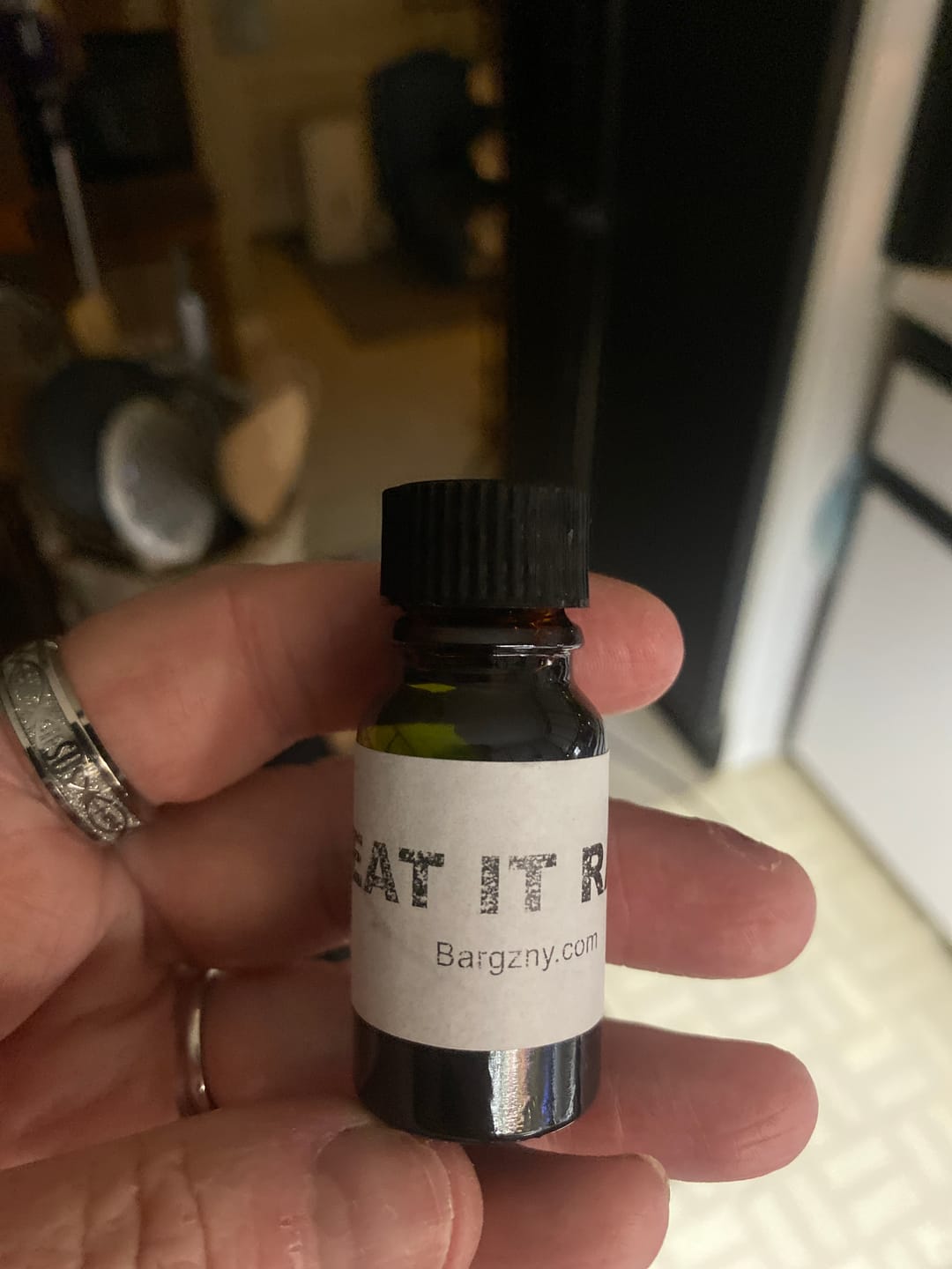 Customer photo review of Bargz Eat It Raw