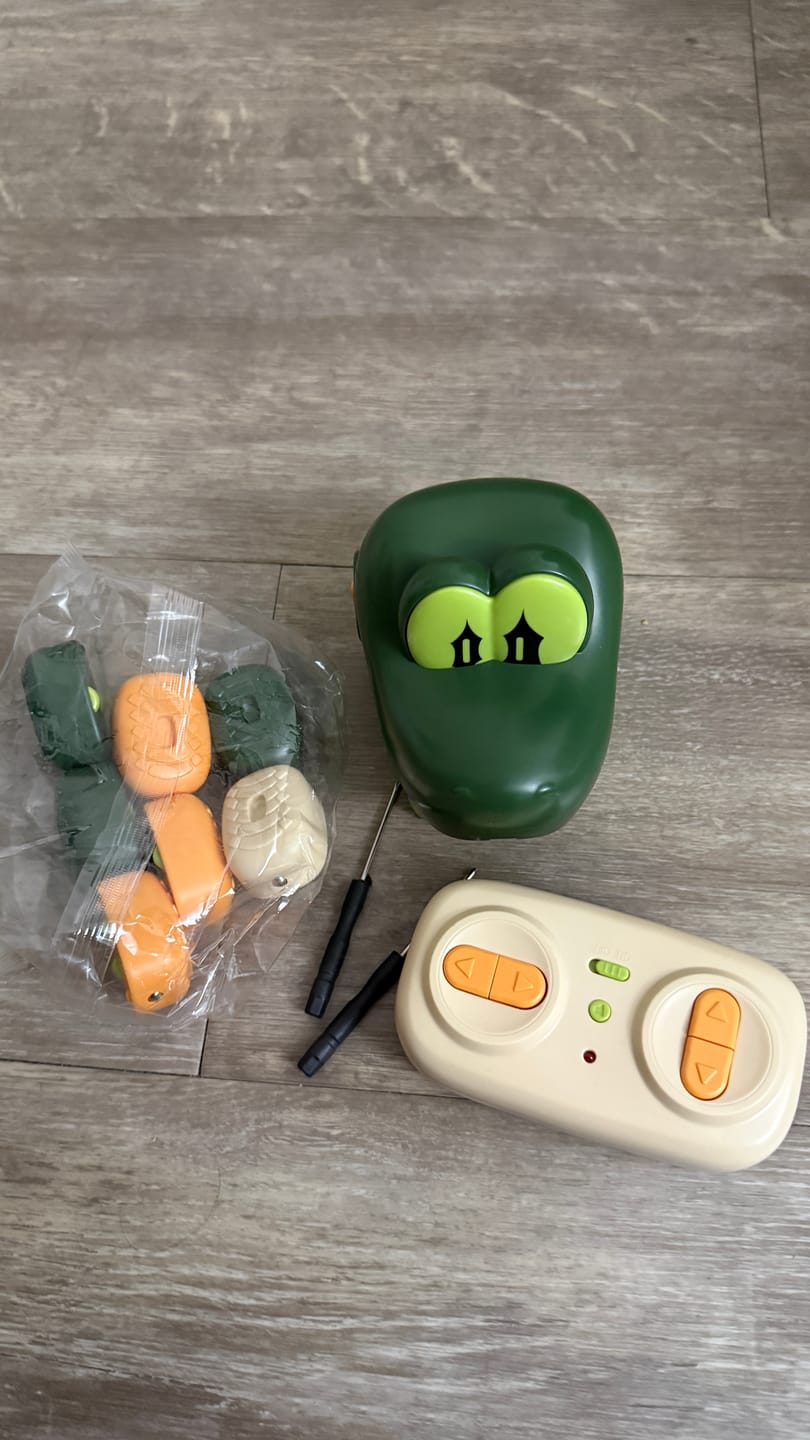 Customer photo review of Snake Rumble – RC Snake Bean Chase Game