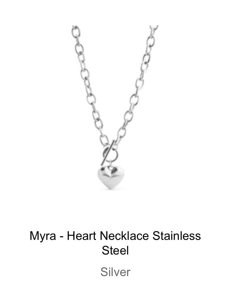 Customer photo review of Myra - Heart Necklace Stainless Steel