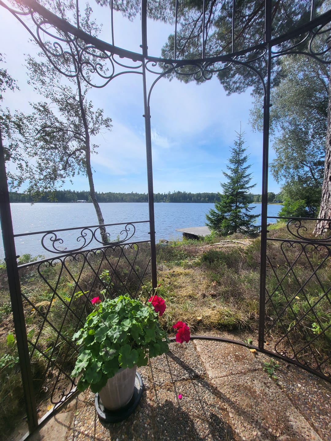 Customer photo review of Lusthus Rosenhuset