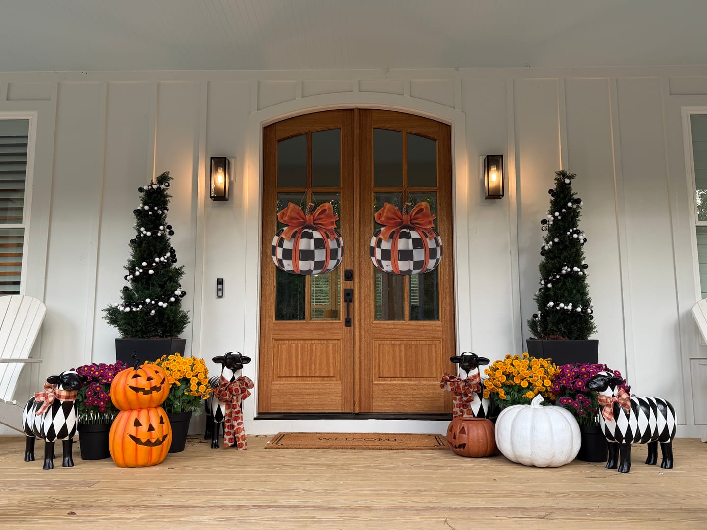 Customer photo review of Elegant Checkered Pumpkin Door Hanger