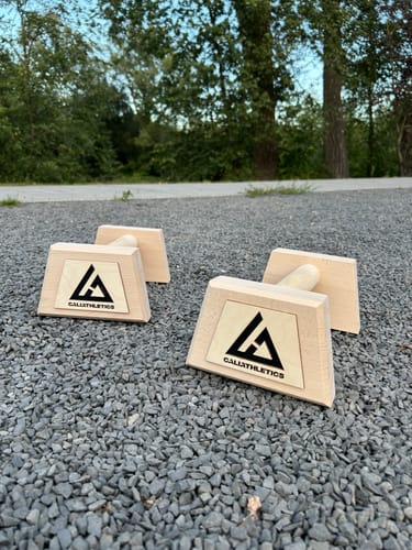 Customer photo review of Wooden Parallettes MEDIUM