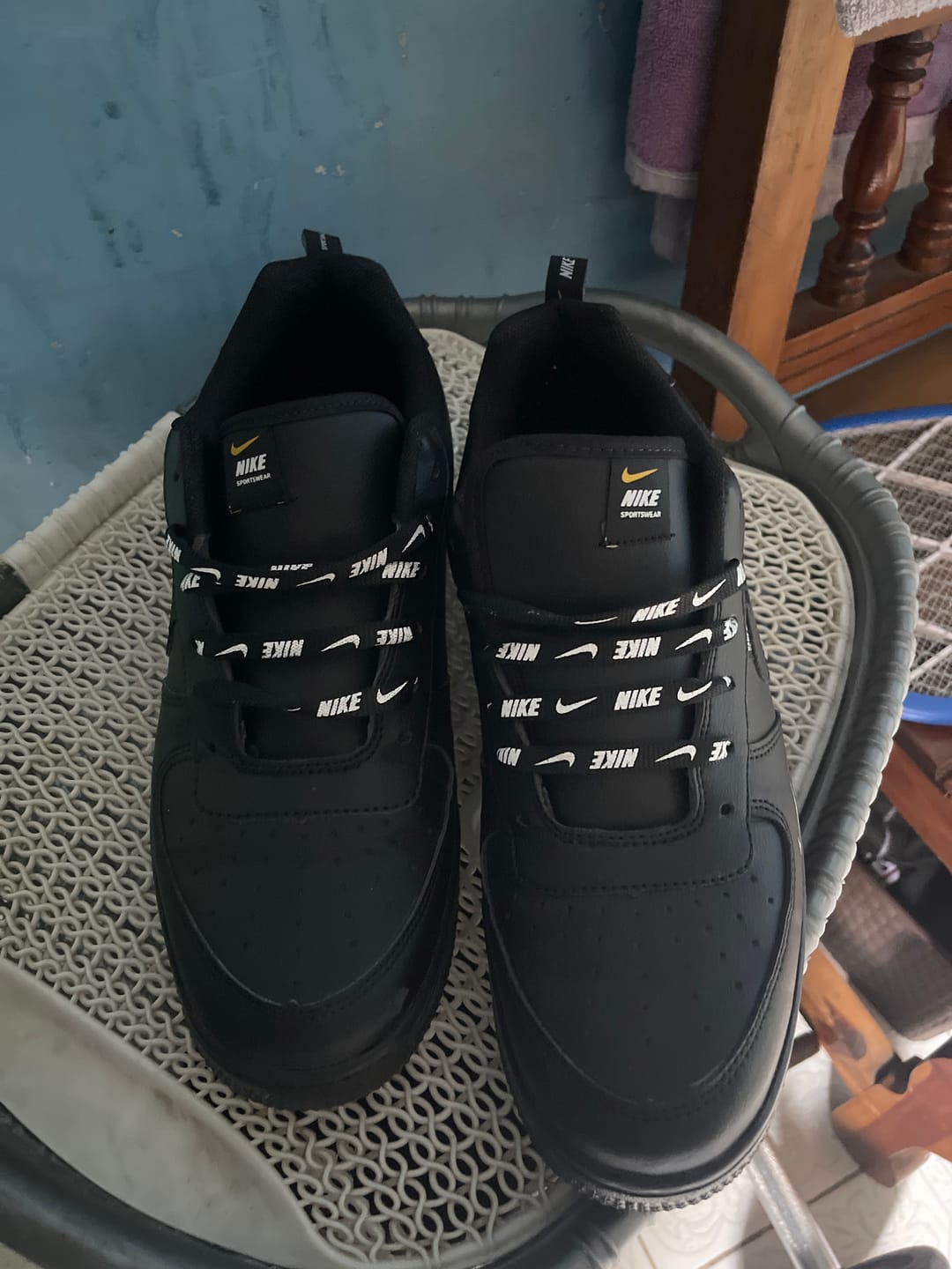 Customer photo review of Tenis 275 Negro Total