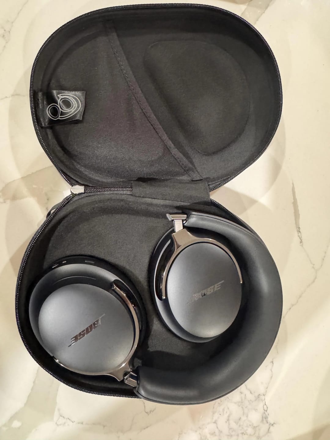 Customer photo review of New Quiet Comfort Ultra Wireless Noise Cancelling Headphones with Spatial Audio, Over-The-Ear Headphones with Mic, Up to 24 Hours of Battery Life, Black