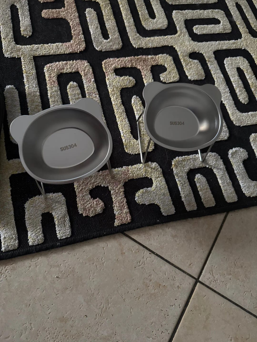 Customer photo review of Comedero ortopédico - Gato