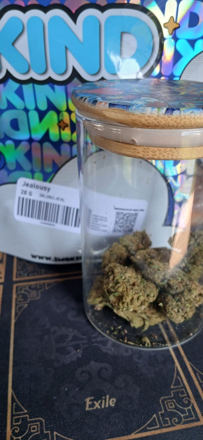 Customer photo review of Jealousy - 28 Grams - Hybrid