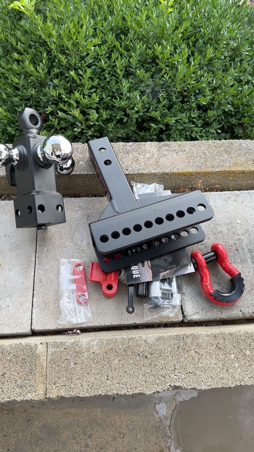 Customer photo review of TYT Adjustable Tri-Ball Hitch for 2″ Receiver – Up to 10K GTW