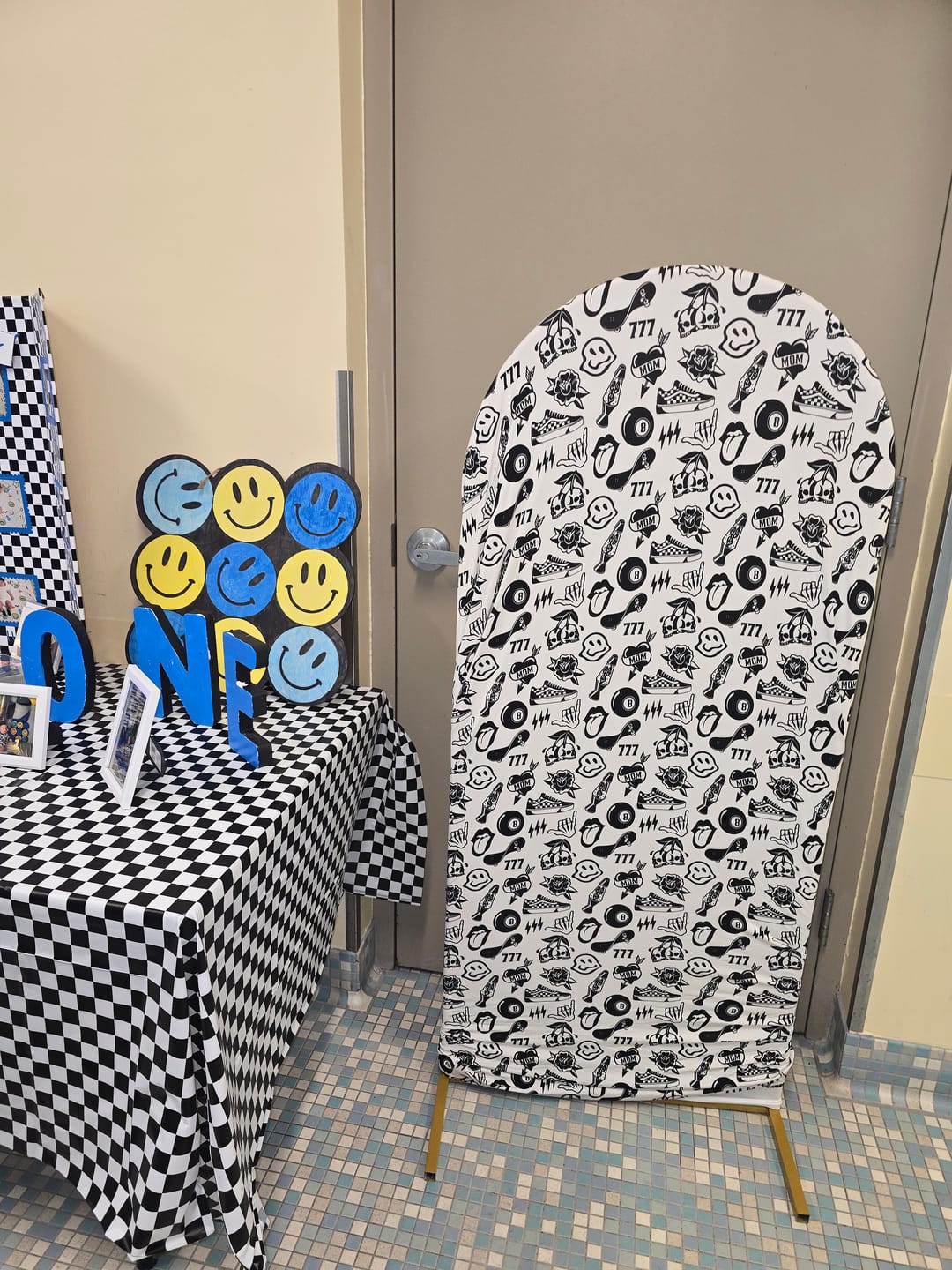 Customer photo review of Bamboo Crib Sheet in Cool Kid