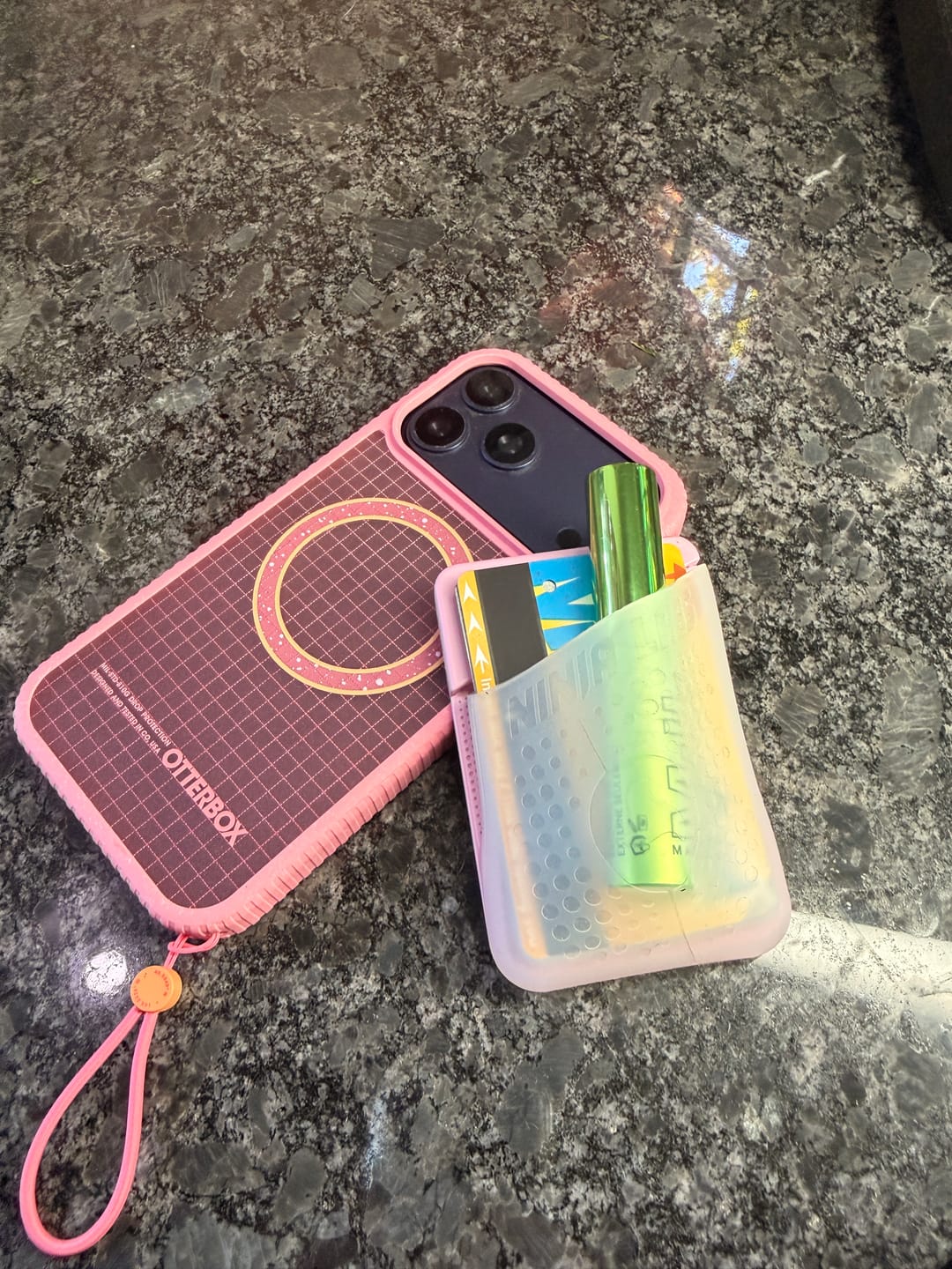 Customer photo review of MagSafe Flex Pouch