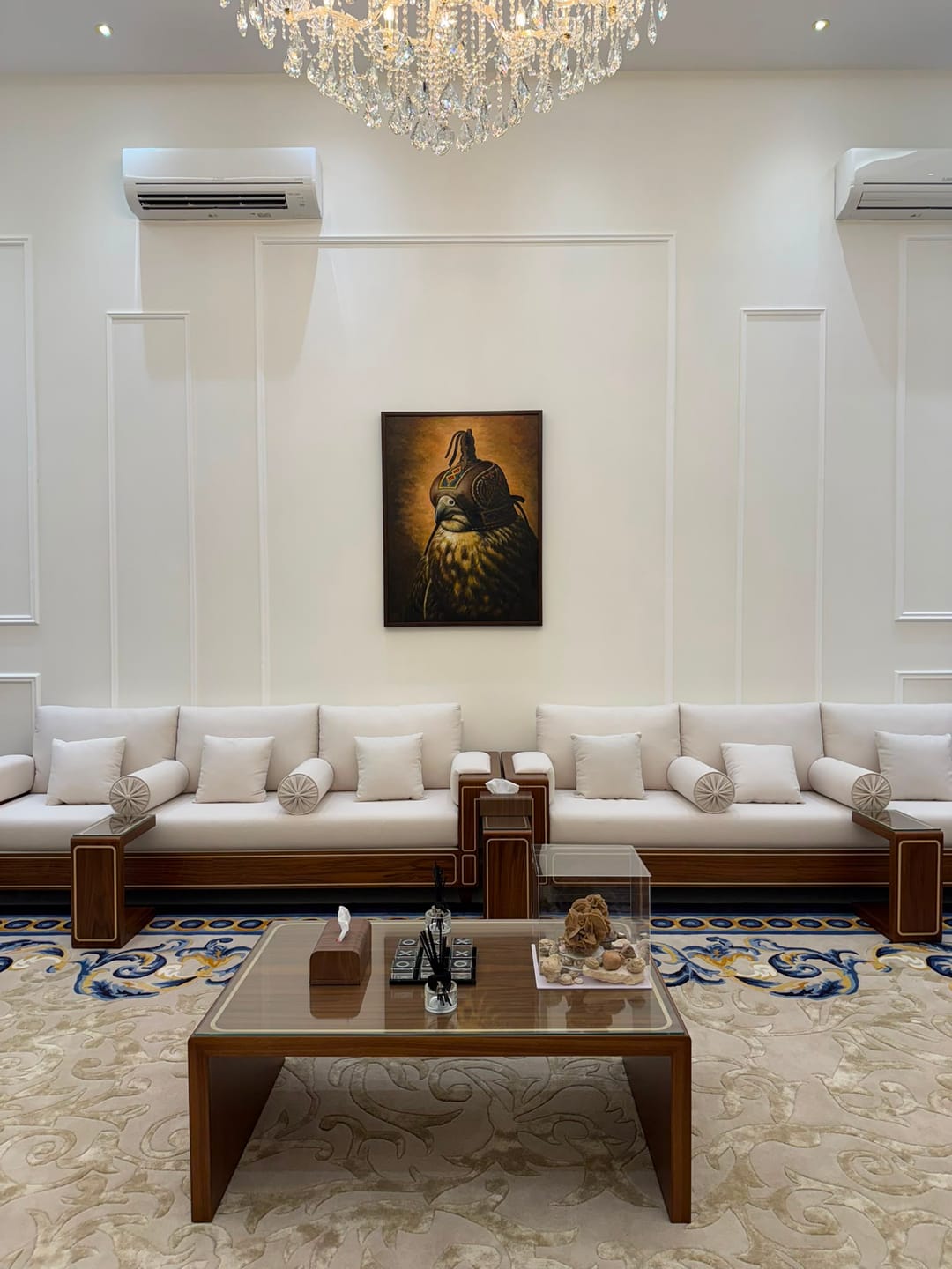 Customer photo review of Artura Paint | Guardian of Tradition Hooded Falcon Portrait