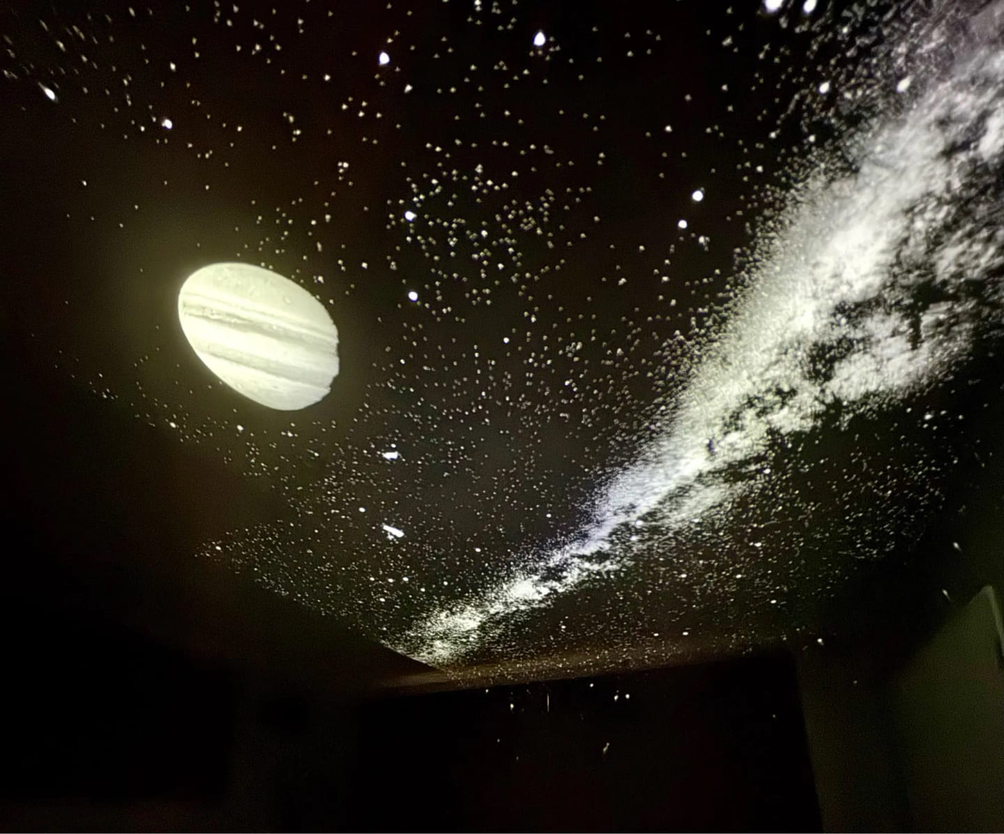 Customer photo review of GalaxyLux™ Proyector de Galaxias 360°