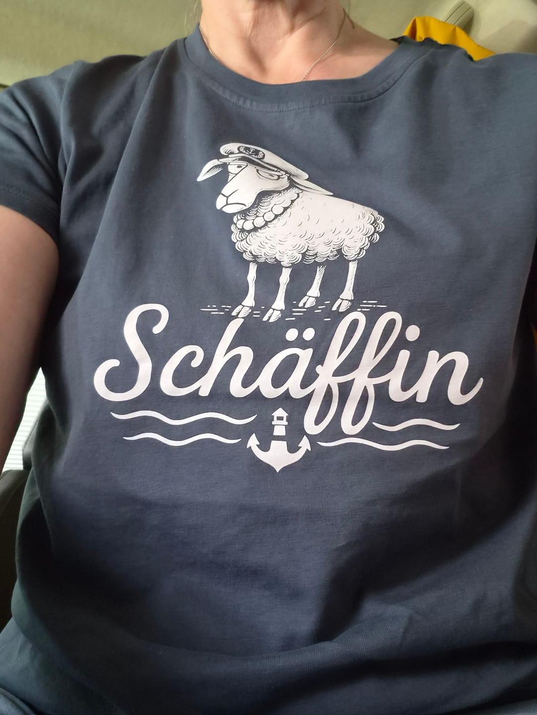 Customer photo review of Schäffin Chefin · Damen Premium Signature Bio T-Shirt