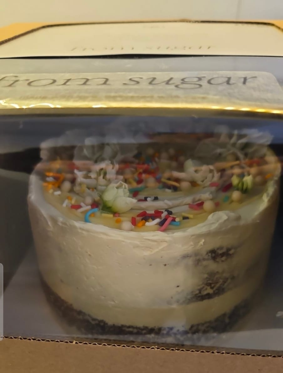 Customer photo review of funfetti cake