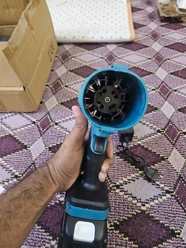 Customer photo review of TurboWind™ | Souffleur de feuilles sans fil puissant et léger