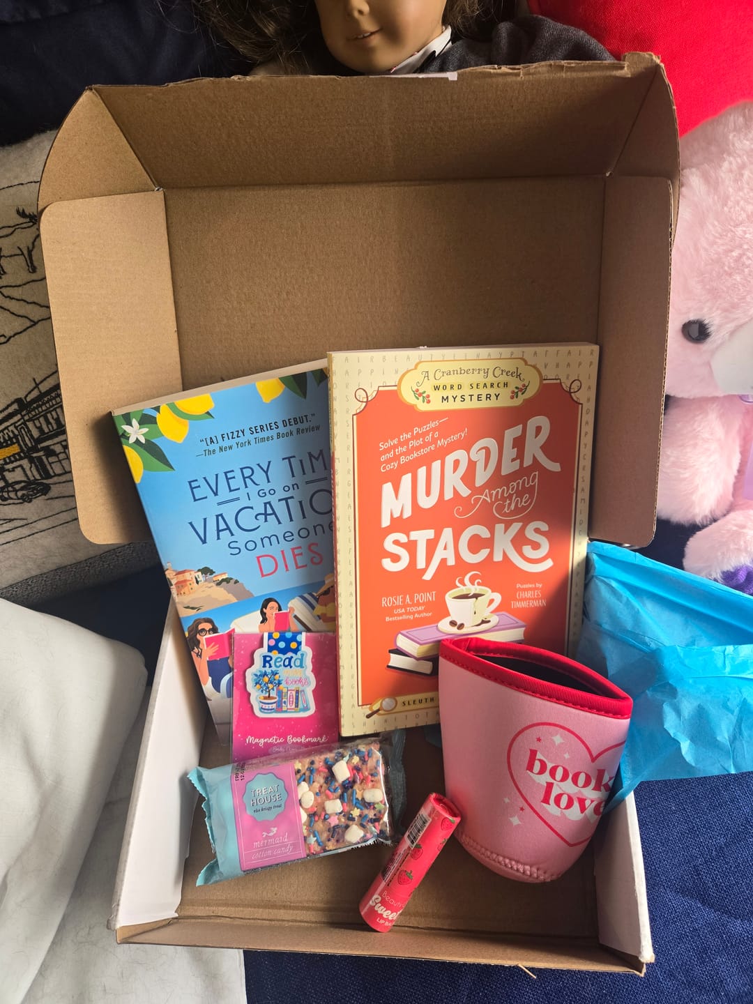 Customer photo review of Summer Reads Book Box - Mystery Genre