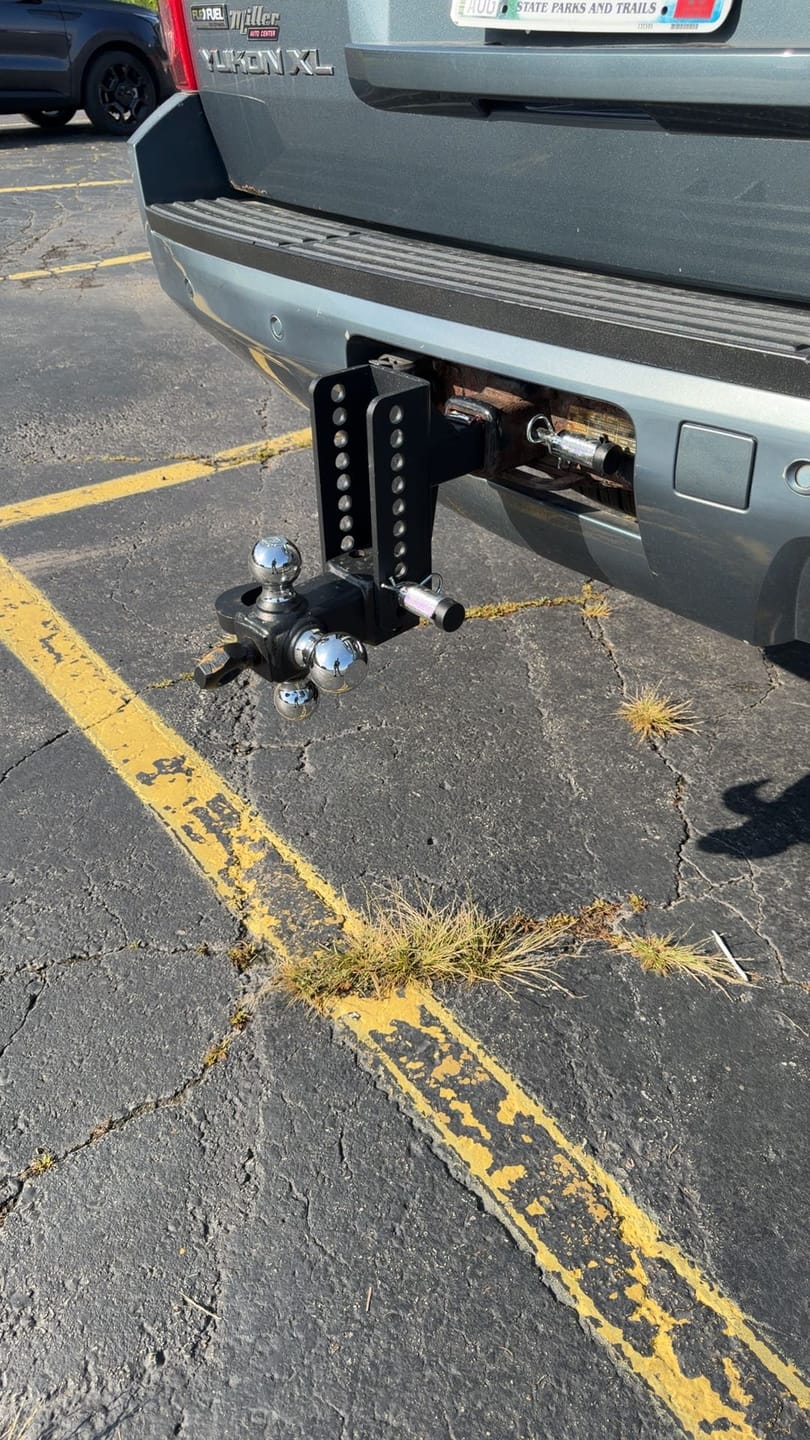 Customer photo review of TYT Adjustable Tri-Ball Hitch for 2″ Receiver – Up to 10K GTW