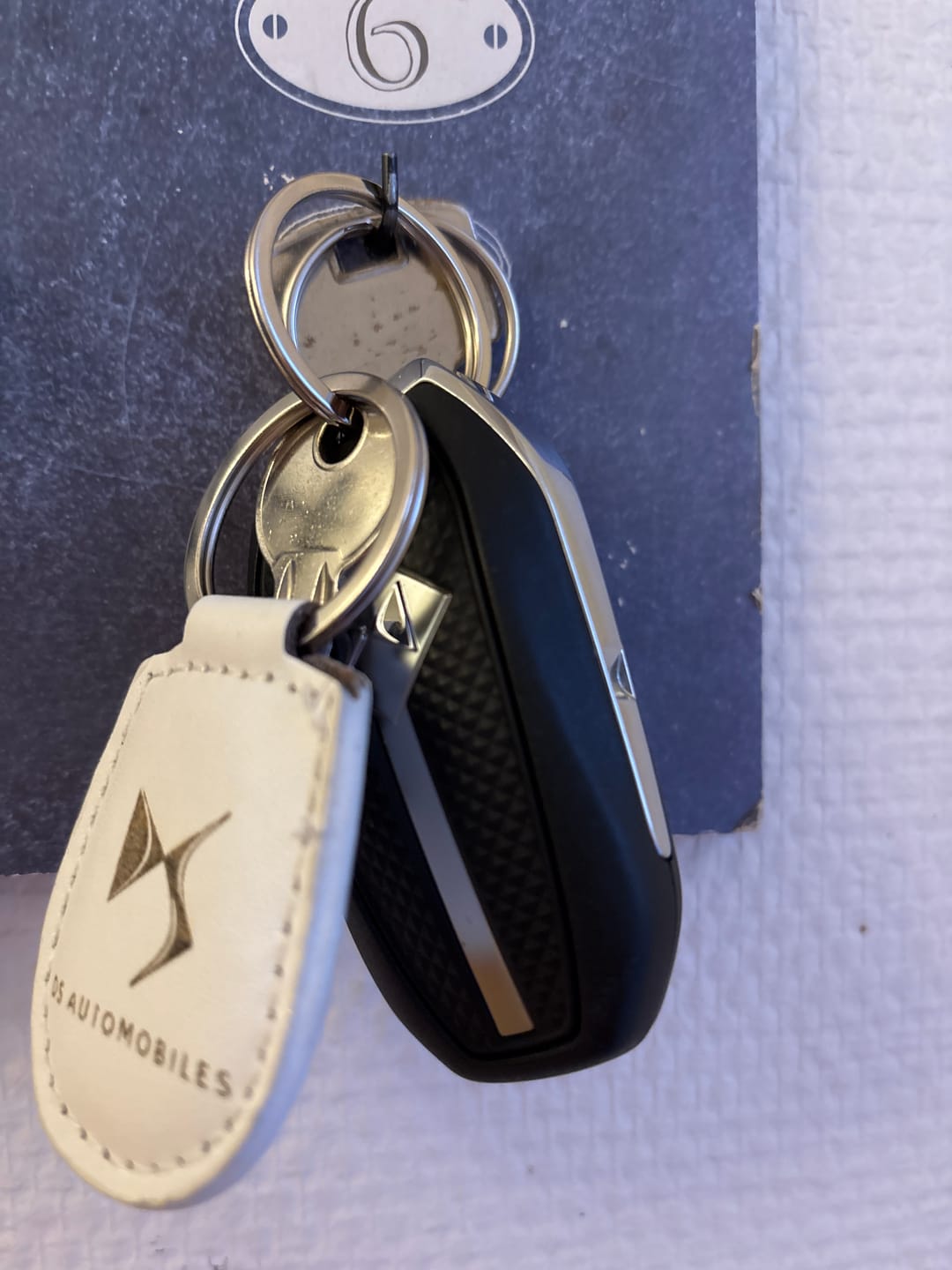 Customer photo review of Porte-Clé Voiture DS Automobiles
