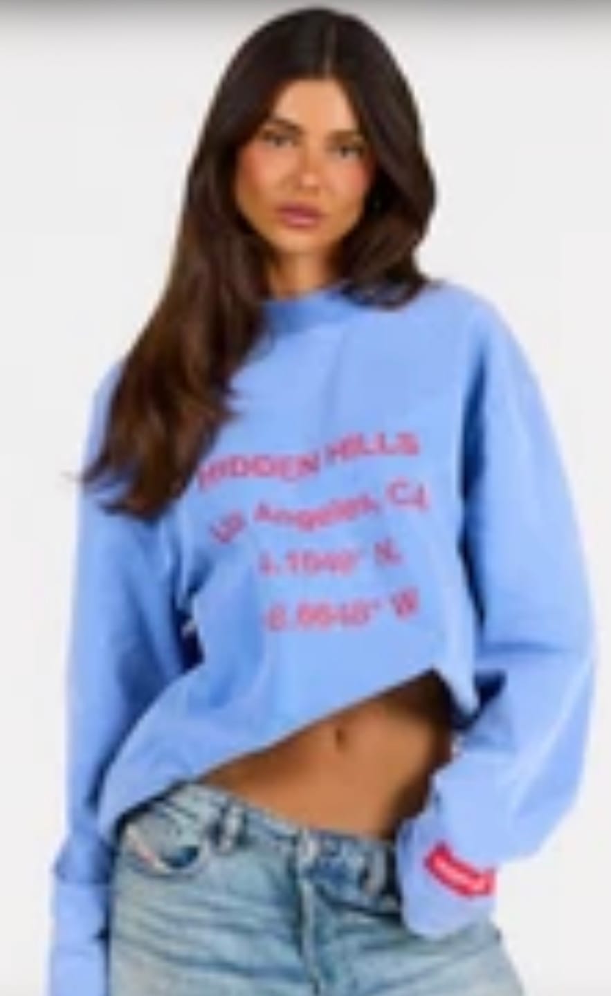 Customer photo review of VINTAGE LOGO WASHED LONGSLEEVE T-SHIRT SKY BLUE/RED