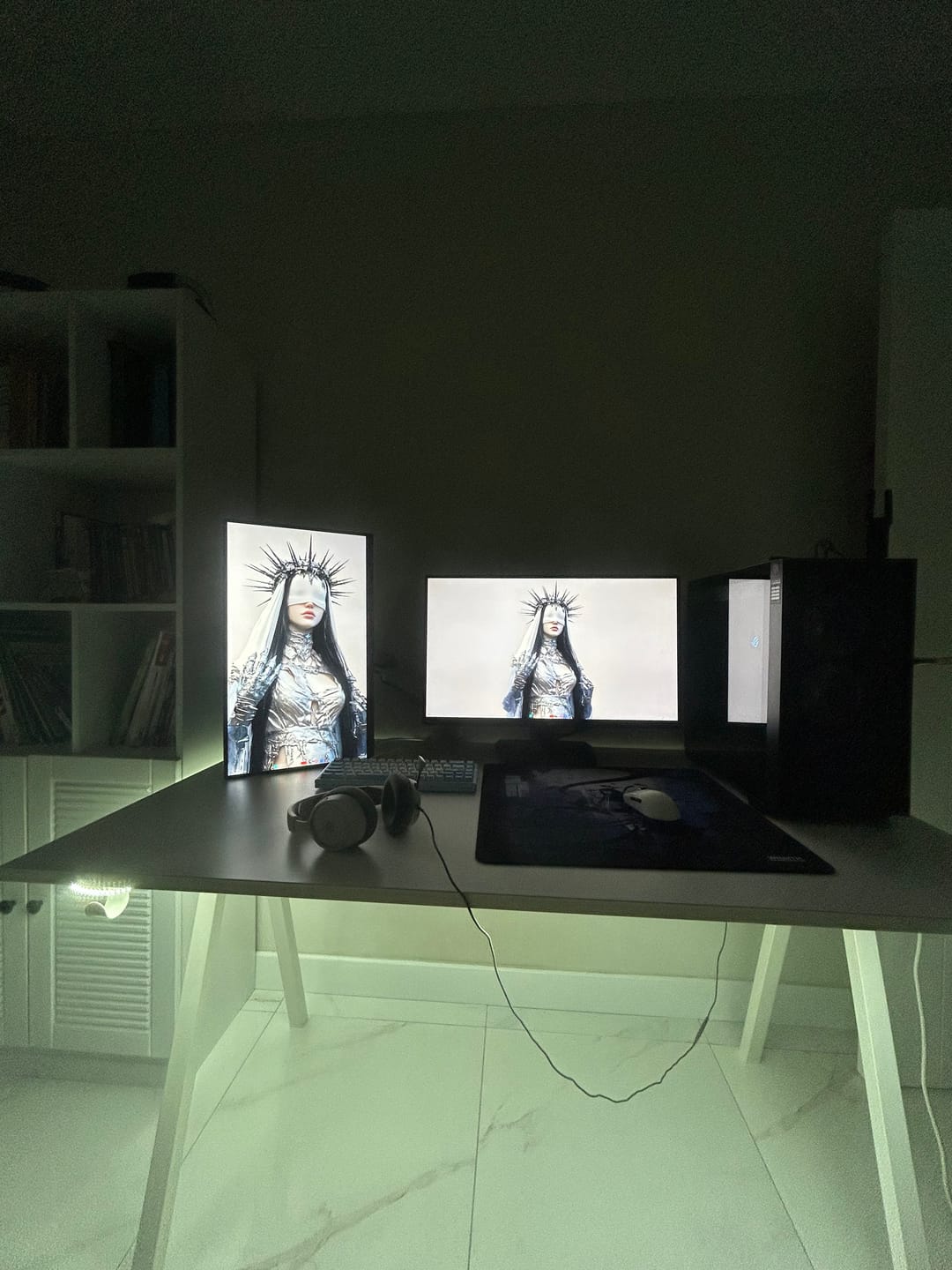 Customer photo review of Wraith Ace Series [Ravenfall] Limited Edition Poron Mousepad
