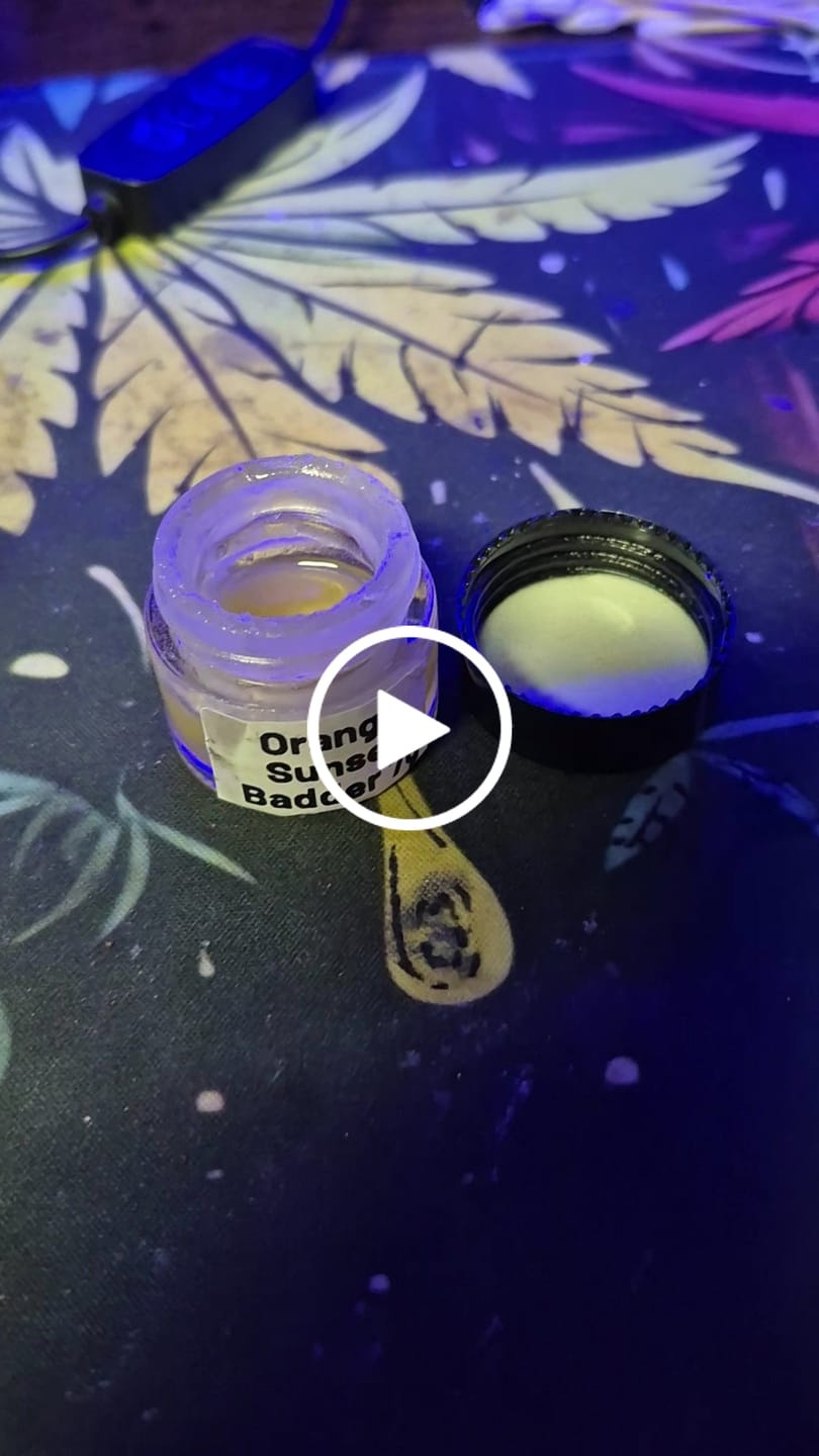 Customer video review of Orange Sunset 7G Badder (Buy 1 Get 1)