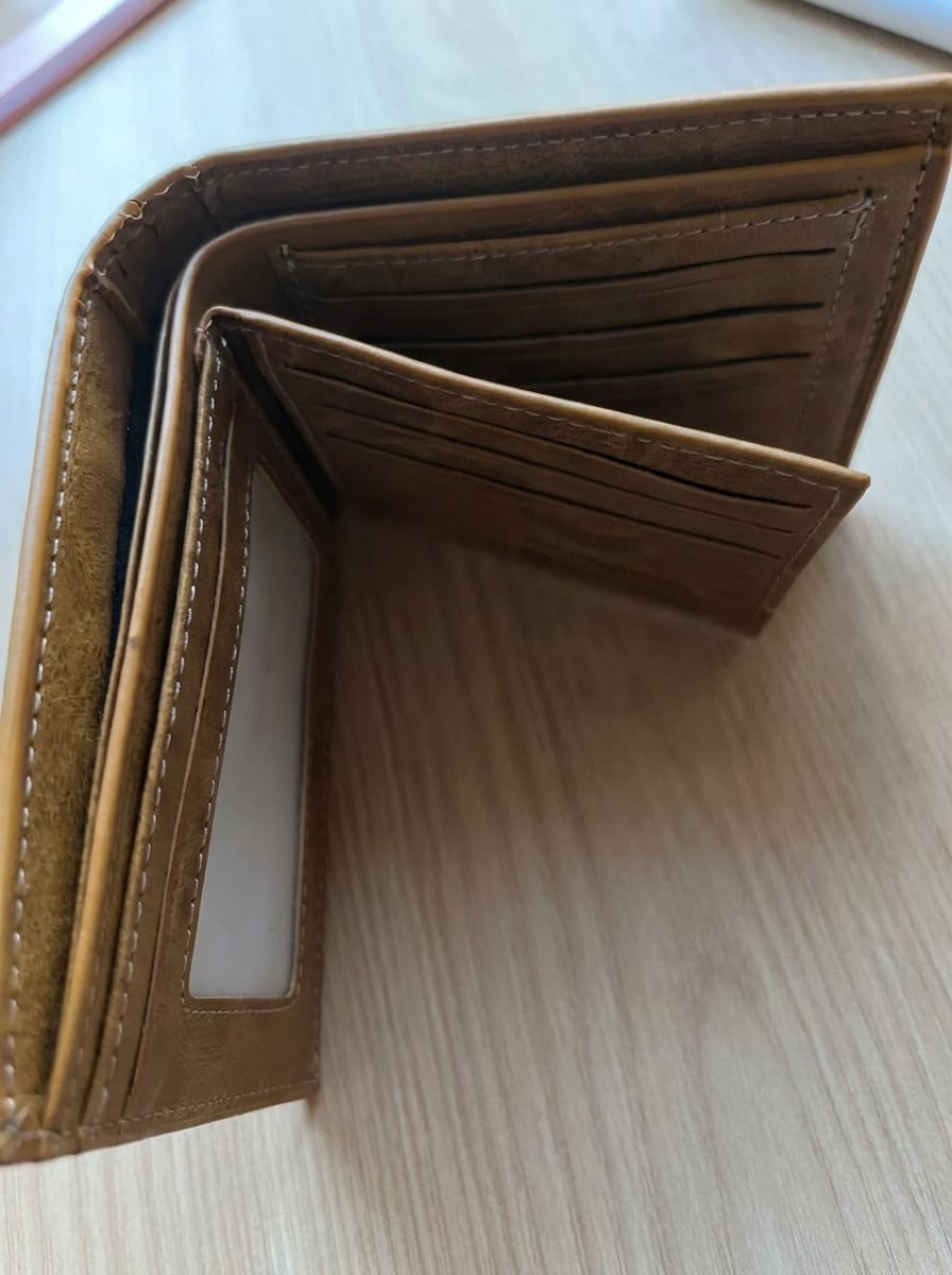 Customer photo review of Cartera One Piece
