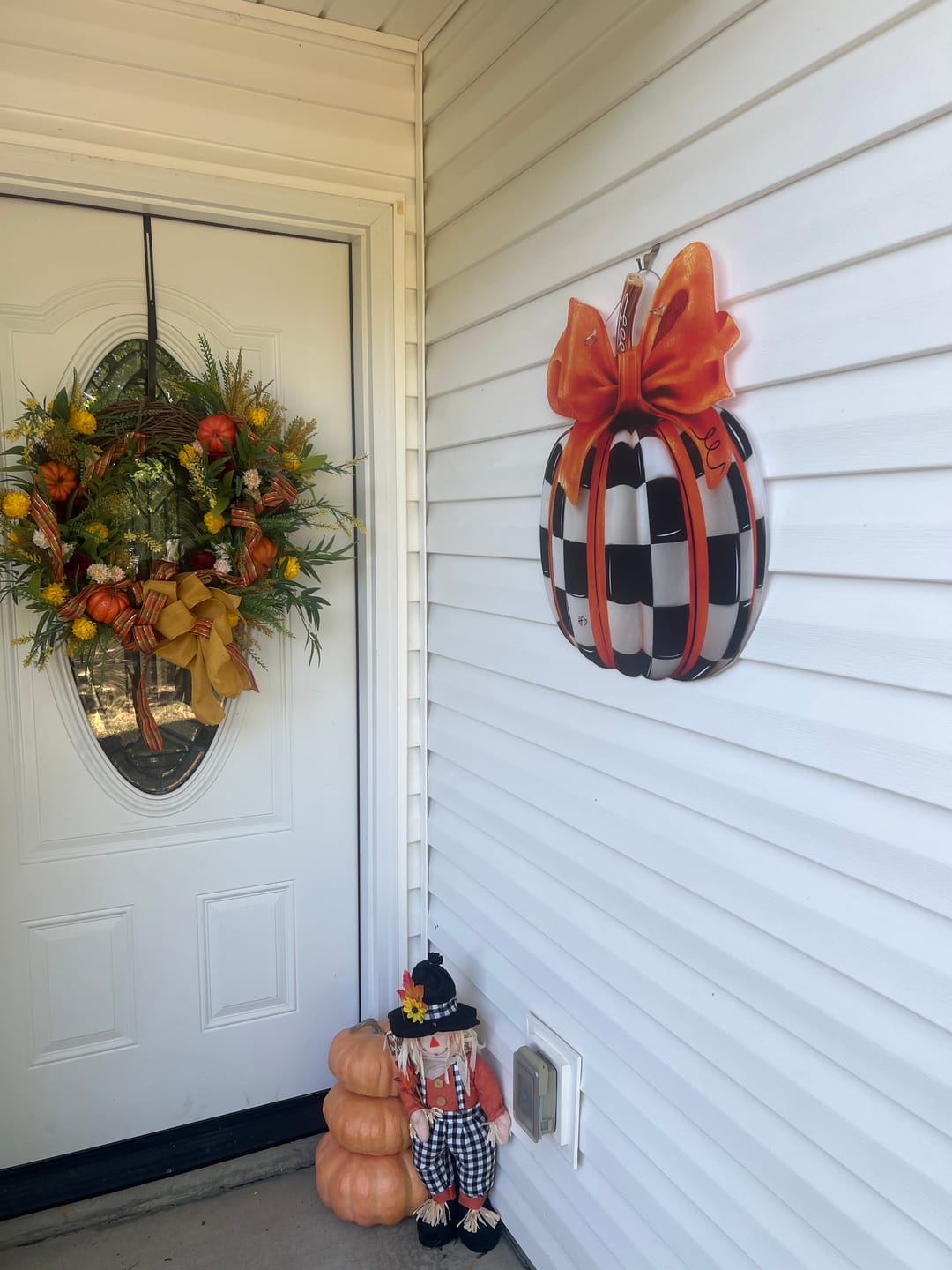 Customer photo review of Elegant Checkered Pumpkin Door Hanger