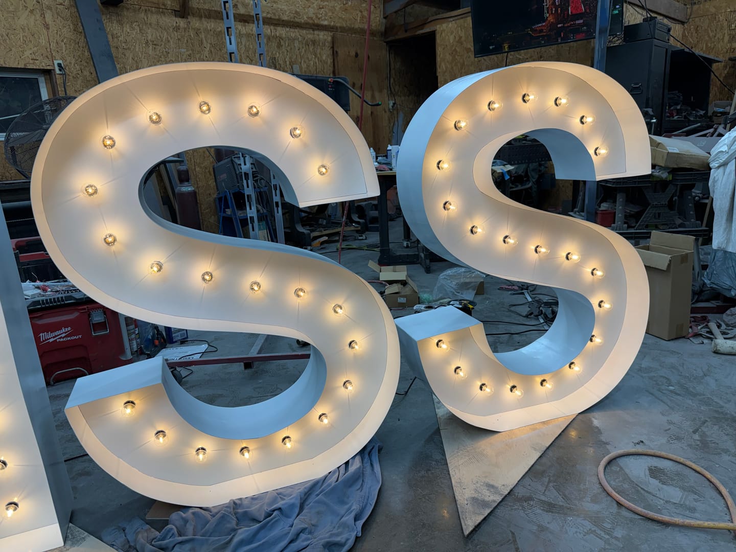 Customer photo review of 25-Pack LED Filament G40 Globe Shatterproof Light Bulb, Dimmable, 1W,  E12 Candelabra Base