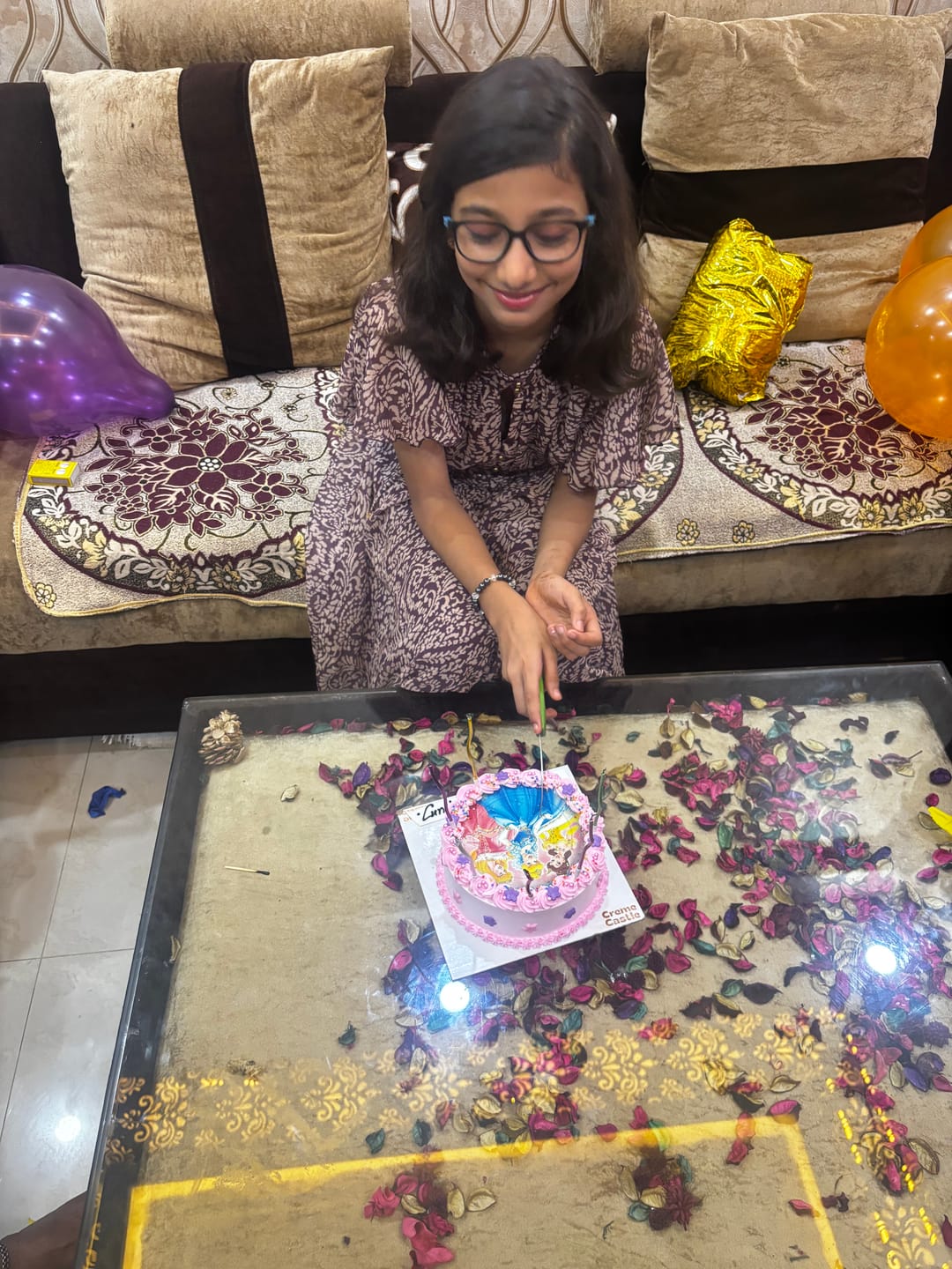 Customer photo review of Princess cindrella photo theme Cake