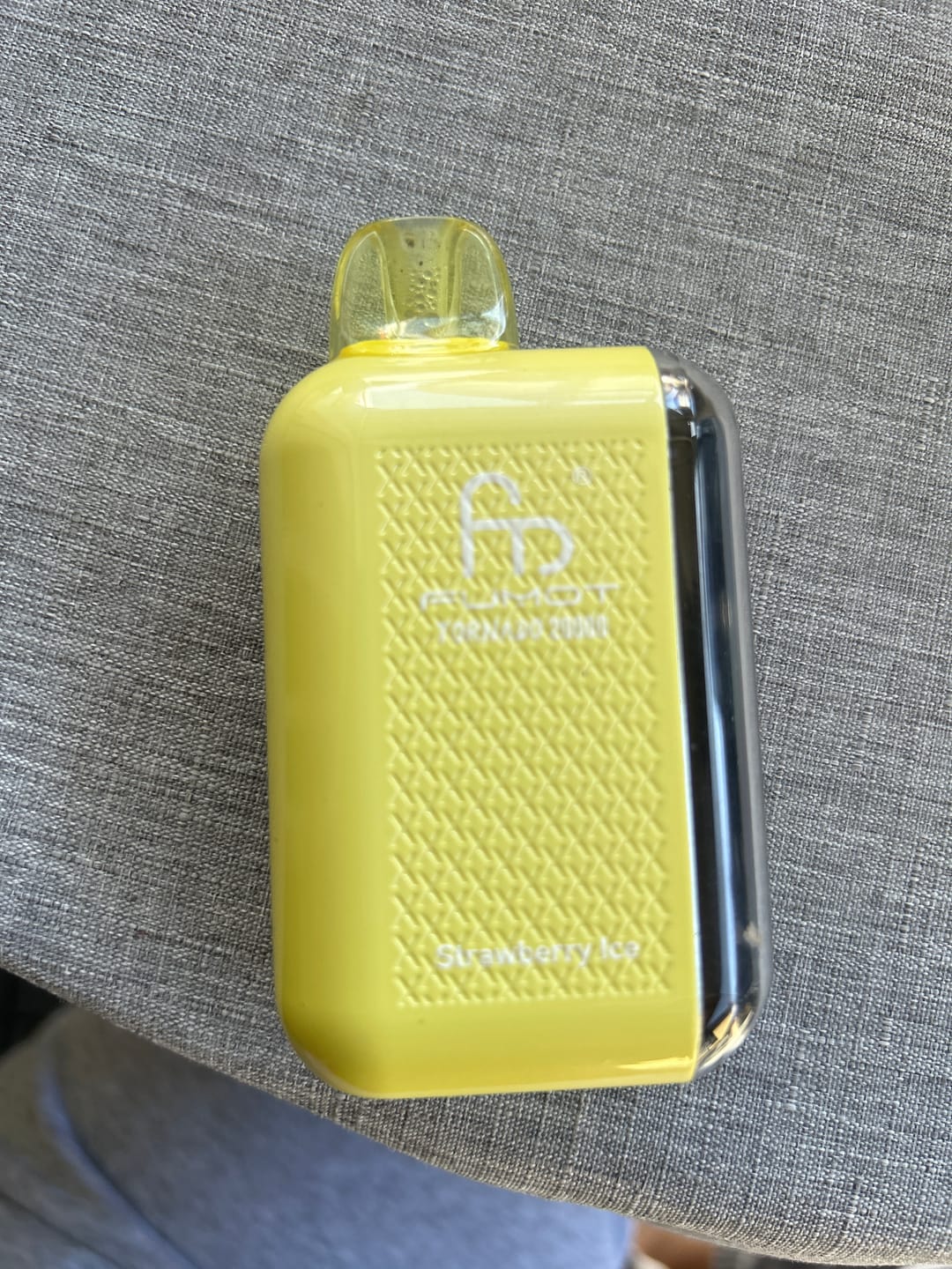 Customer photo review of Fumot Tornado Vape 20000 - Blueberry on Ice