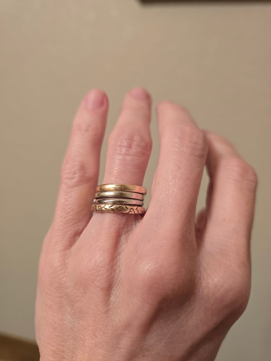 Customer photo review of Vintage Platinum Classic Simple Band Ring 5.25