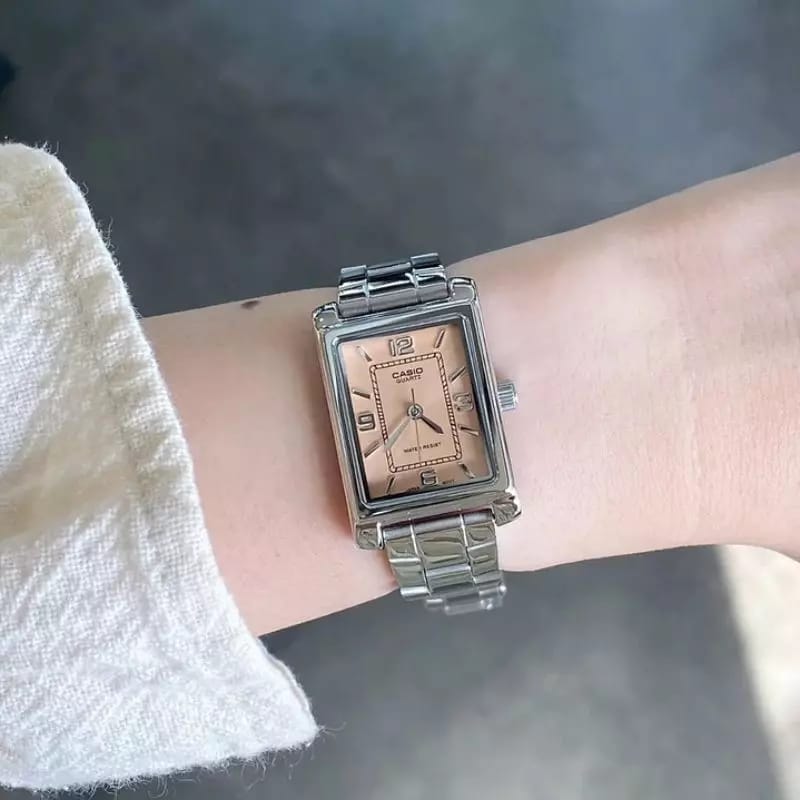 Customer photo review of Reloj Casio Tank Análogo LTP-V007D-4EUDF Acero