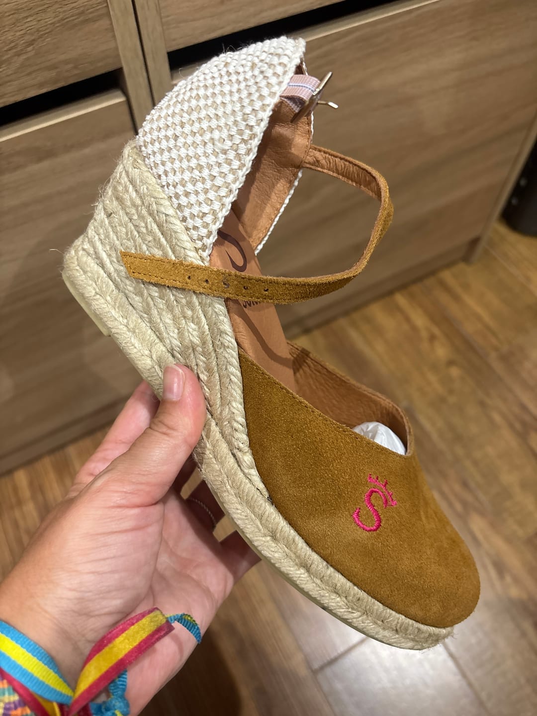 Customer photo review of Cuña cuero