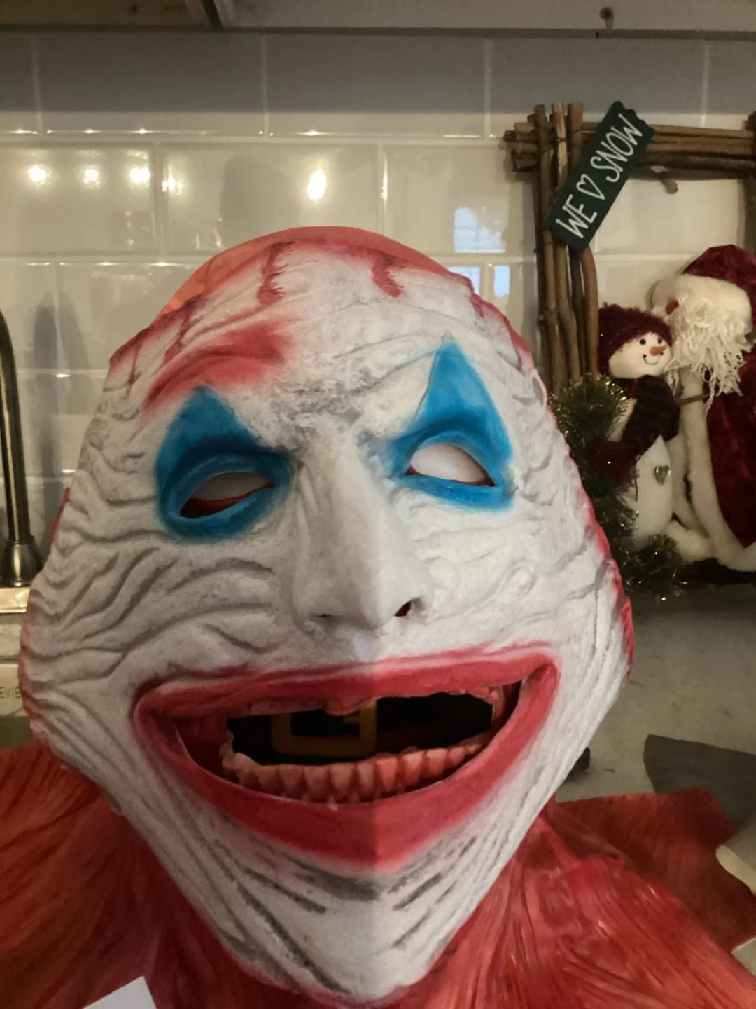 Customer photo review of Máscara Face Off™ – Doble Máscara de Terror