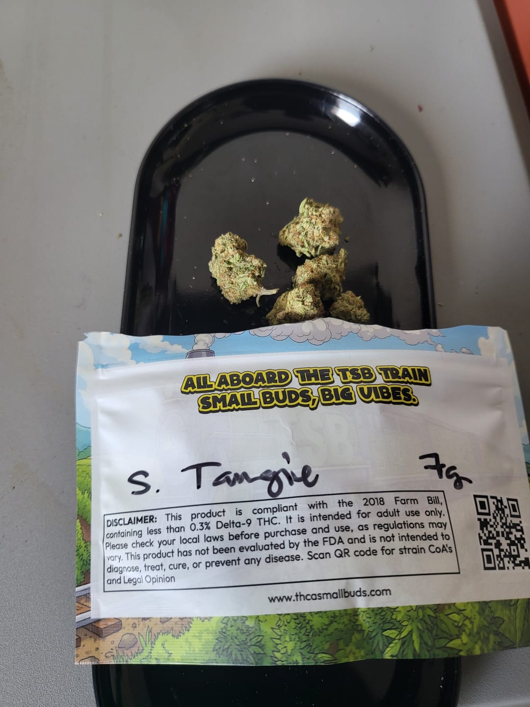 Customer photo review of Sour Tangie THCA Flower
