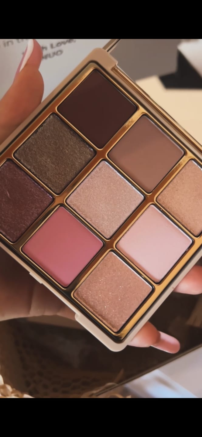 Customer photo review of Paleta de machiaj