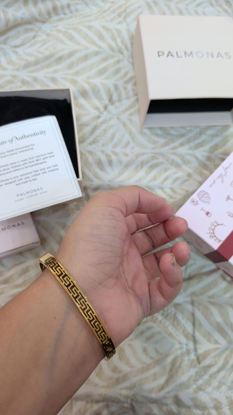 Customer photo review of Gilded Maze Bracelet
