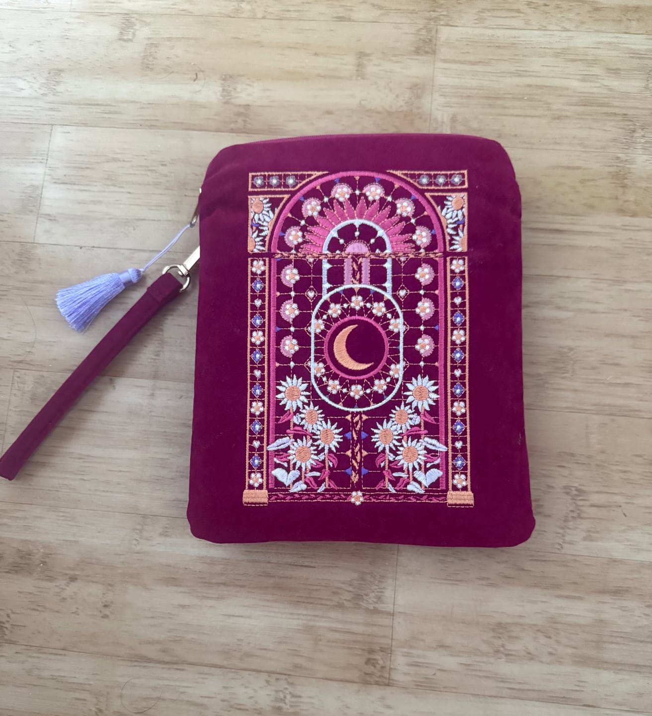 Customer photo review of Iridescence eReader Sleeve - Pink