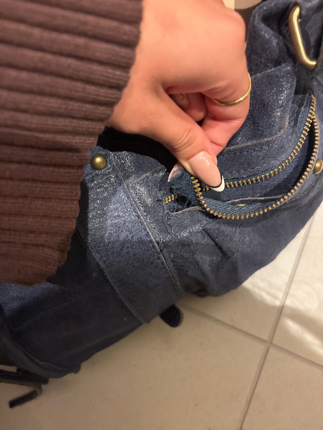 Customer photo review of It girl bag navy