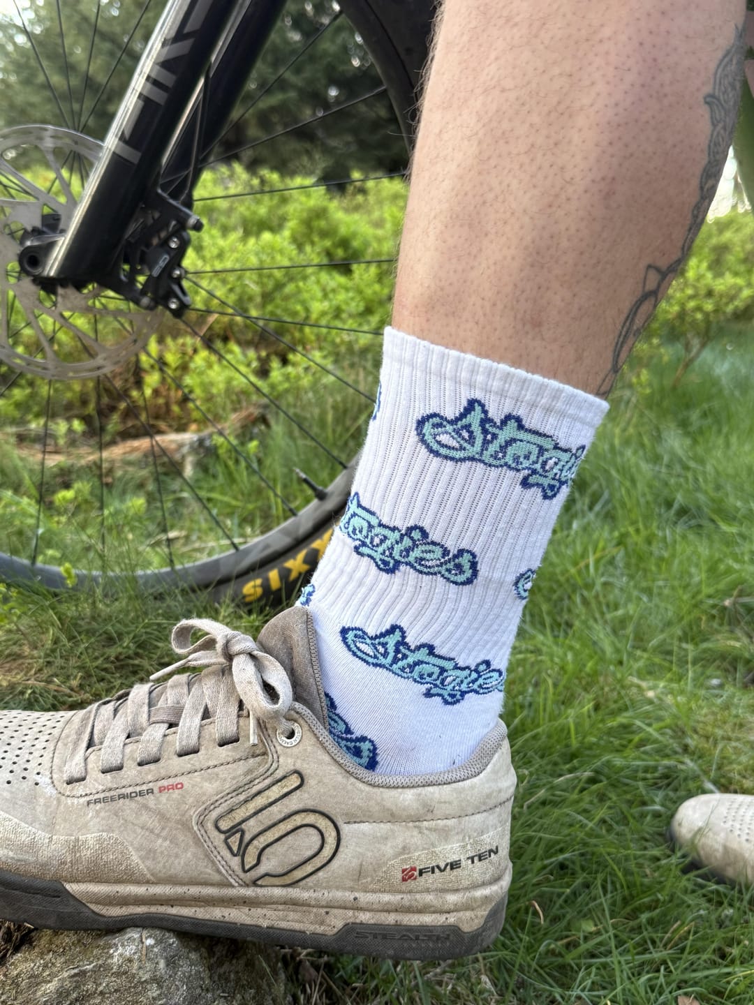 Customer photo review of Sendy White MTB Socks