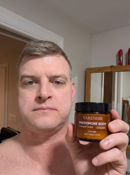 Customer photo review of Crema corporal con Feromonas Premium